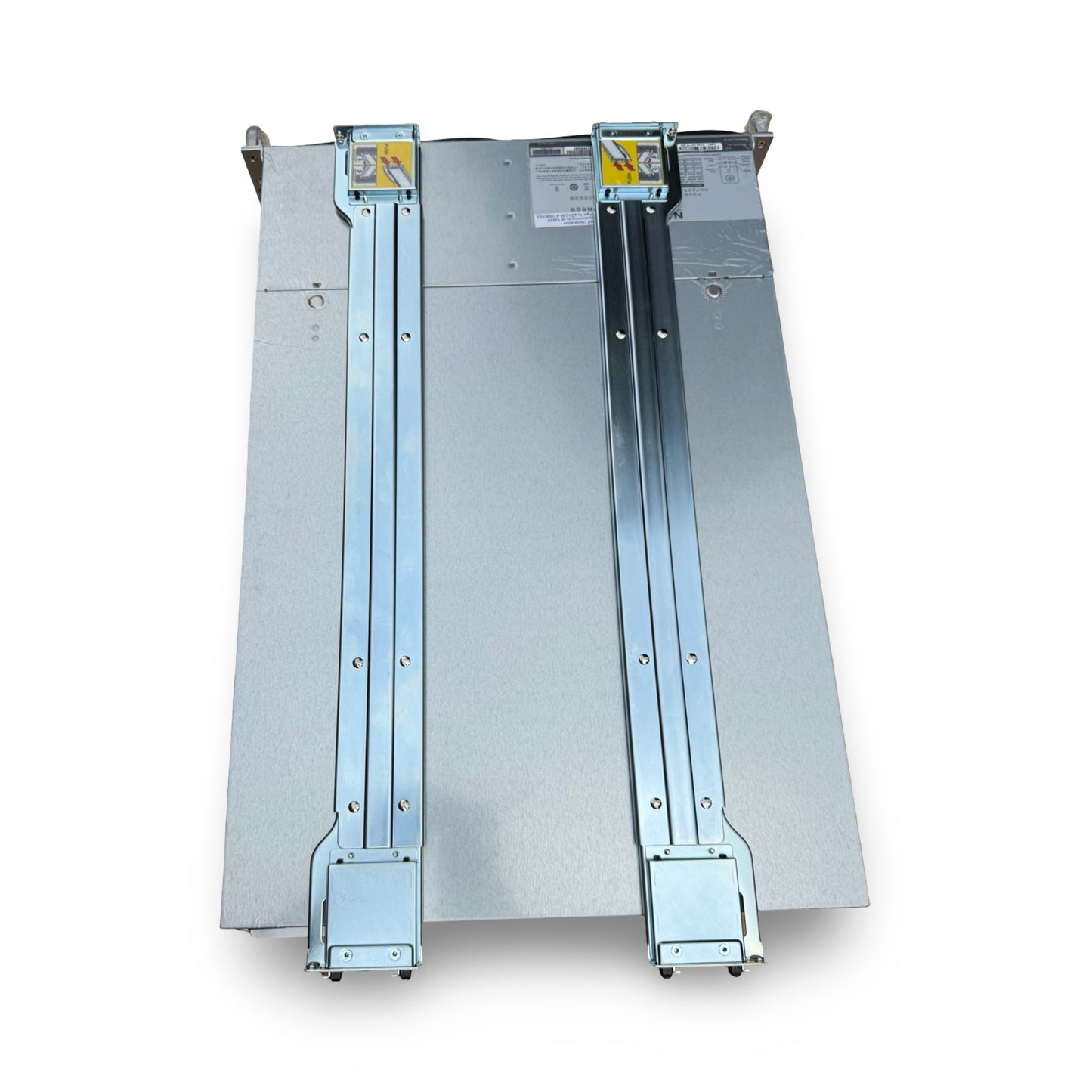 NETGEAR ReadyDATA 5200 2U 12-BAY BASE UNIT RD5200-100WWS 100-16608-01 R30